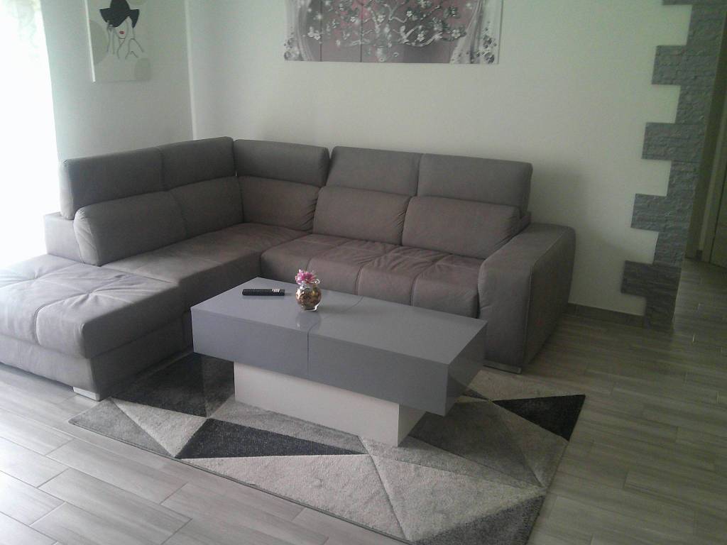 appartamento in vendita a Lurate Caccivio in zona Caccivio