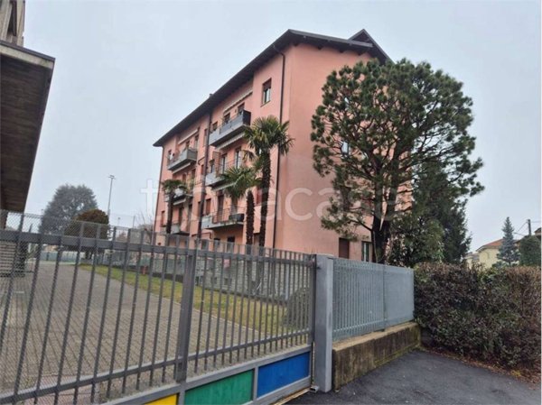 appartamento in vendita a Lurate Caccivio in zona Castello