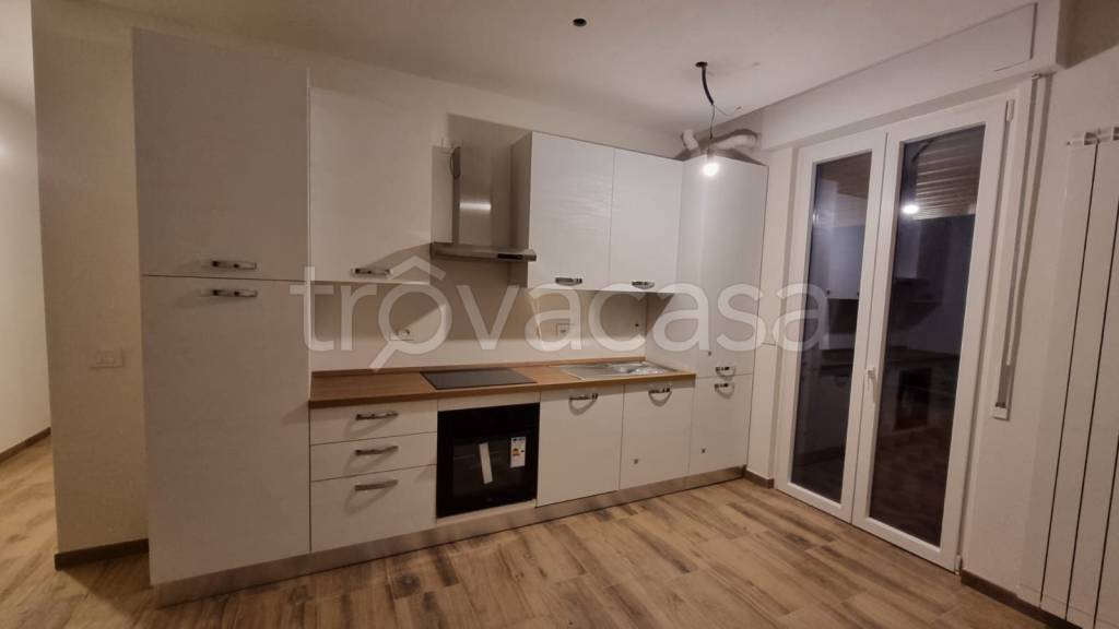 appartamento in vendita a Lurate Caccivio