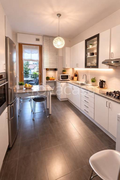 appartamento in vendita a Lurate Caccivio