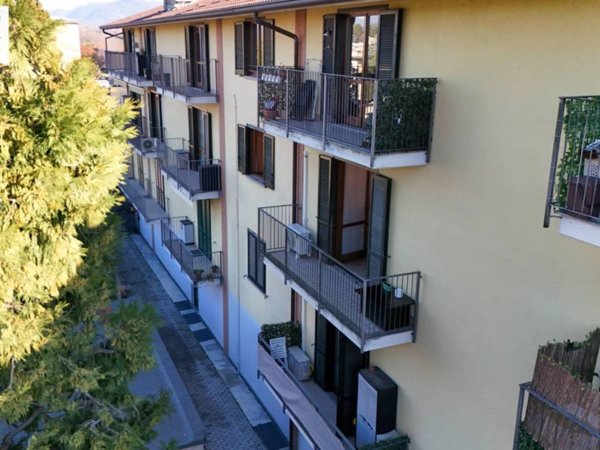 appartamento in vendita a Lurate Caccivio