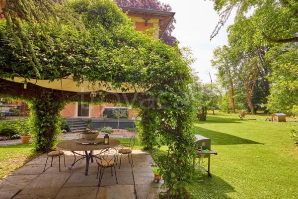 casa indipendente in vendita a Lurate Caccivio