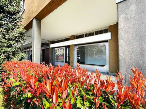 negozio in vendita a Lurate Caccivio