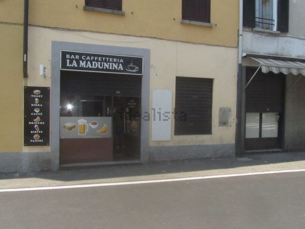 locale commerciale in vendita a Lurate Caccivio