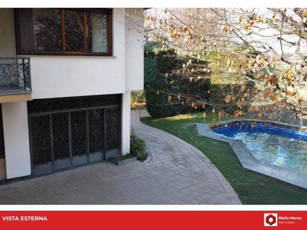 casa indipendente in vendita a Lurate Caccivio