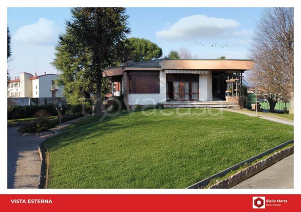 casa indipendente in vendita a Lurate Caccivio