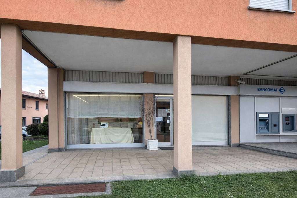 negozio in vendita a Lurate Caccivio