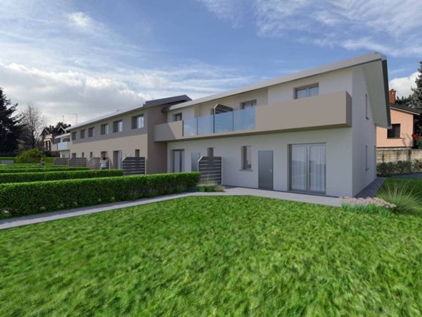 casa indipendente in vendita a Lurate Caccivio