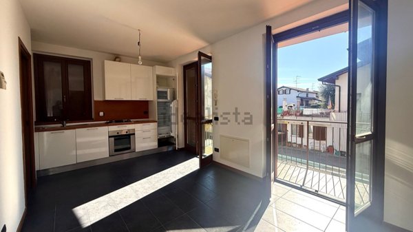 appartamento in vendita a Lurate Caccivio