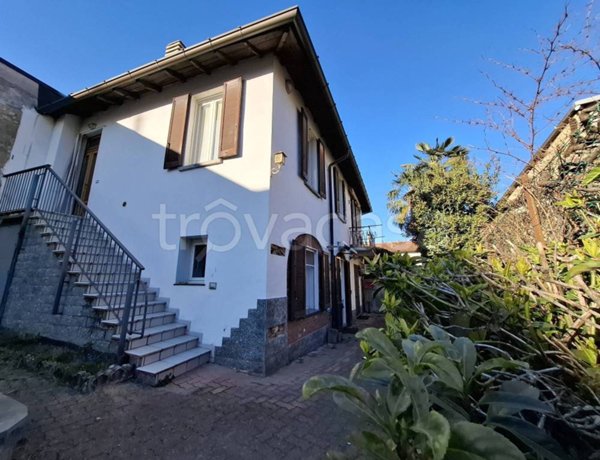 casa indipendente in vendita a Lurate Caccivio