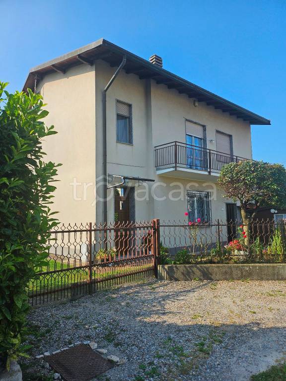 casa indipendente in vendita a Lurate Caccivio