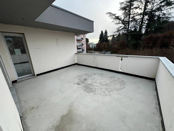 appartamento in vendita a Lurate Caccivio