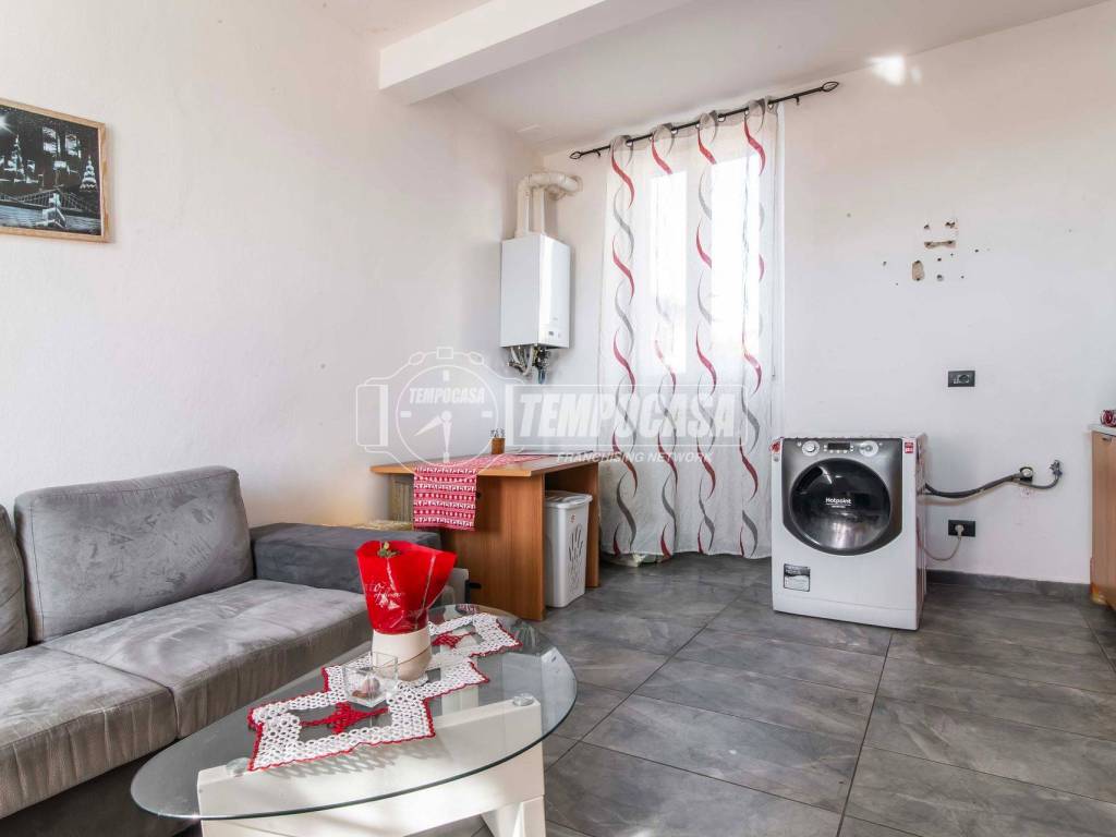 appartamento in vendita a Lurate Caccivio