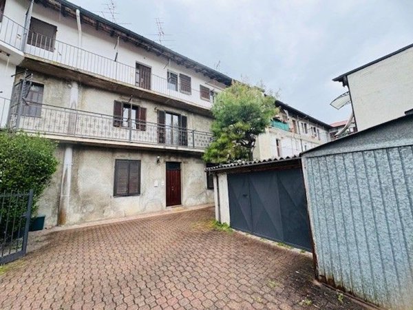 appartamento in vendita a Lurate Caccivio
