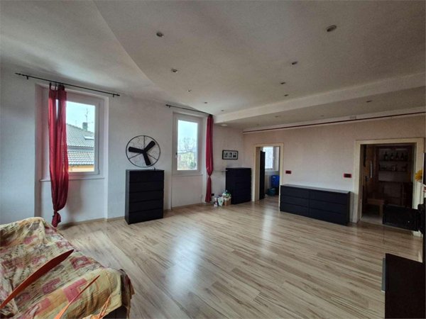 appartamento in vendita a Lurate Caccivio