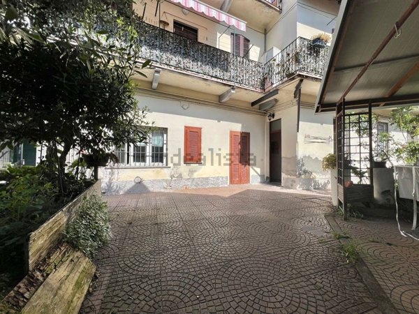 appartamento in vendita a Lurate Caccivio