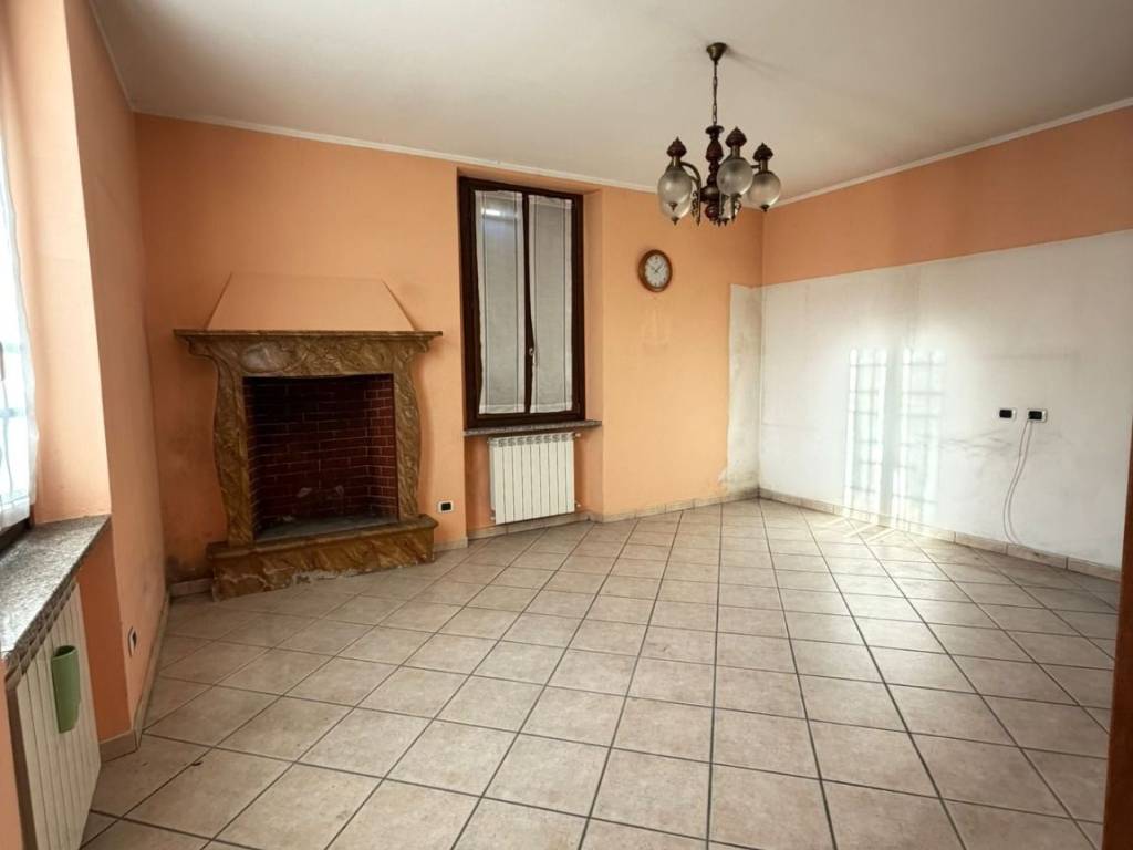 appartamento in vendita a Lurate Caccivio