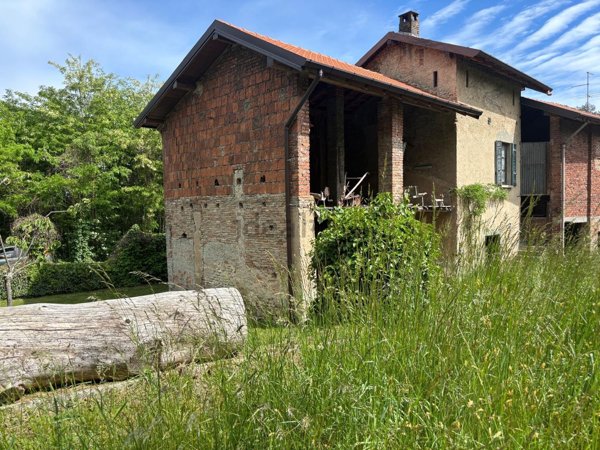casale in vendita a Lurate Caccivio