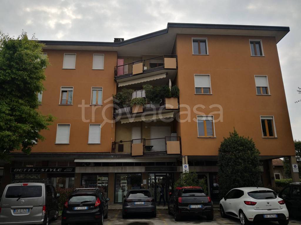 appartamento in vendita a Lurate Caccivio