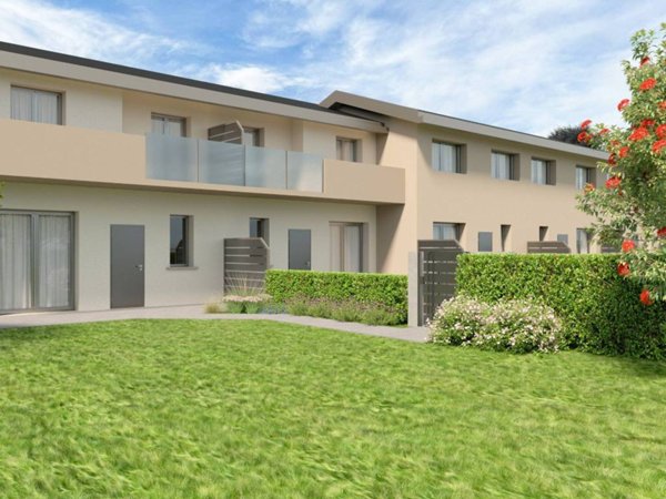 casa indipendente in vendita a Lurate Caccivio