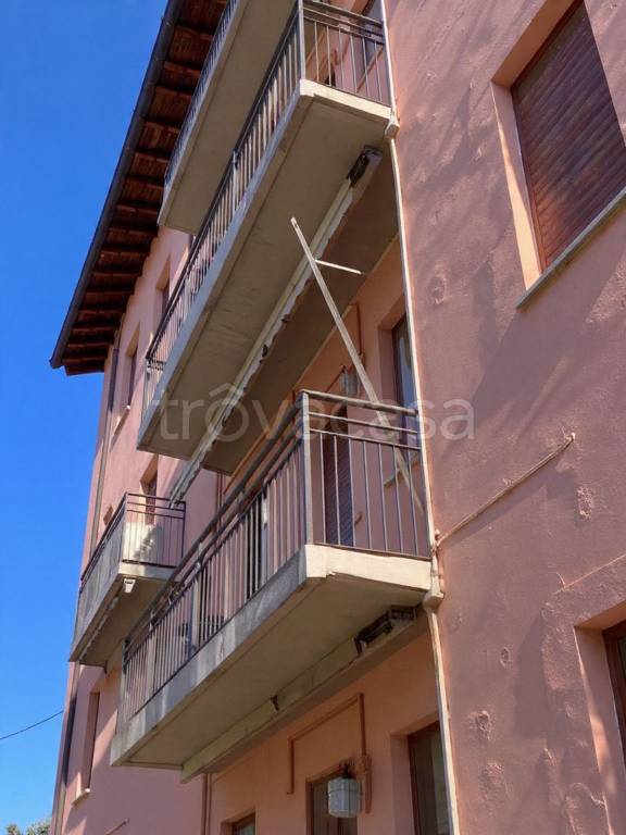 appartamento in vendita a Lurate Caccivio in zona Castello