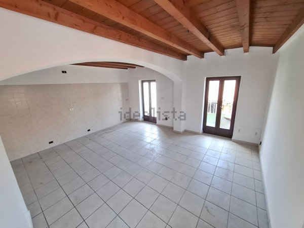 appartamento in vendita a Lurate Caccivio