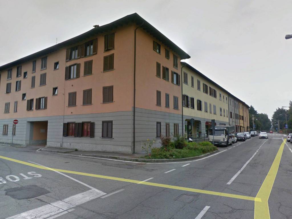 appartamento in vendita a Lurate Caccivio in zona Caccivio