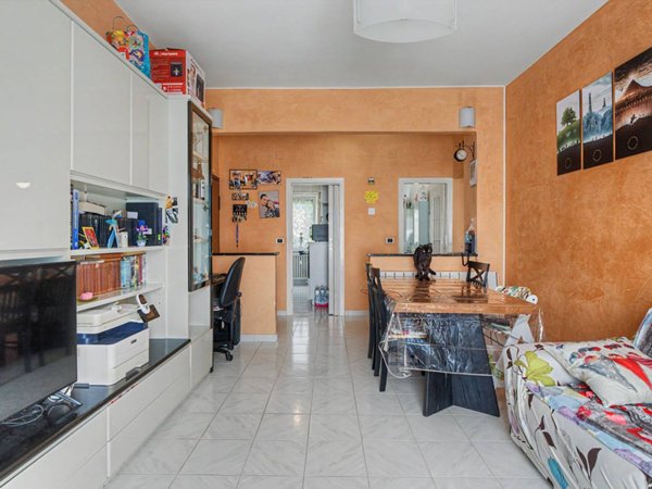 appartamento in vendita a Lurate Caccivio in zona Castello