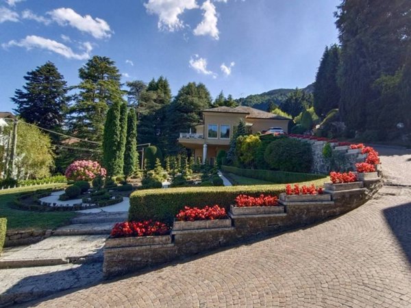 casa indipendente in vendita a Magreglio