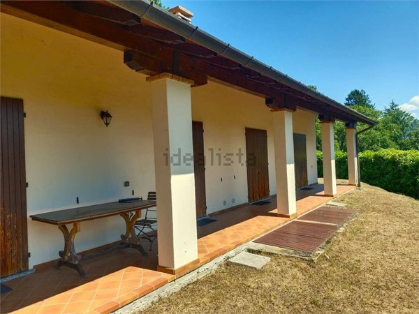 casa indipendente in vendita a Magreglio