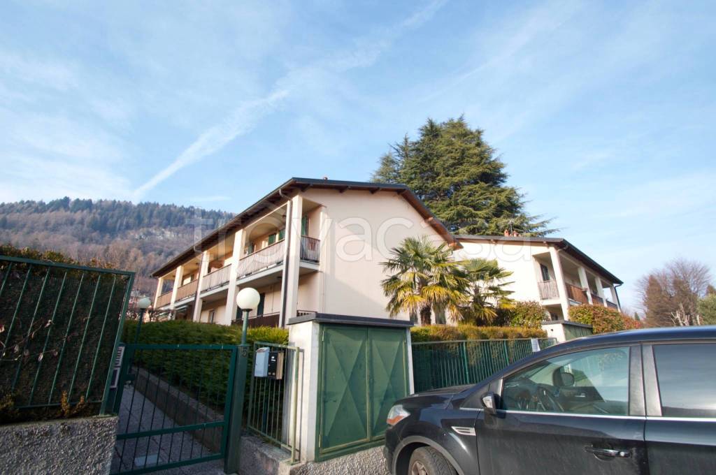 appartamento in vendita a Magreglio