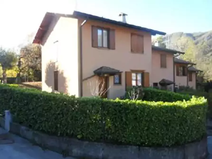 casa indipendente in vendita a Magreglio