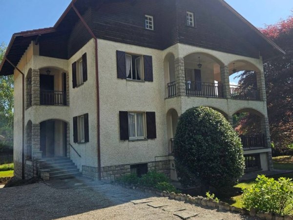 casa indipendente in vendita a Magreglio
