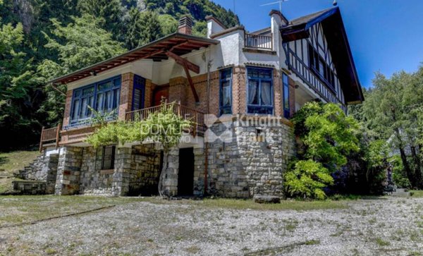 casa indipendente in vendita a Magreglio