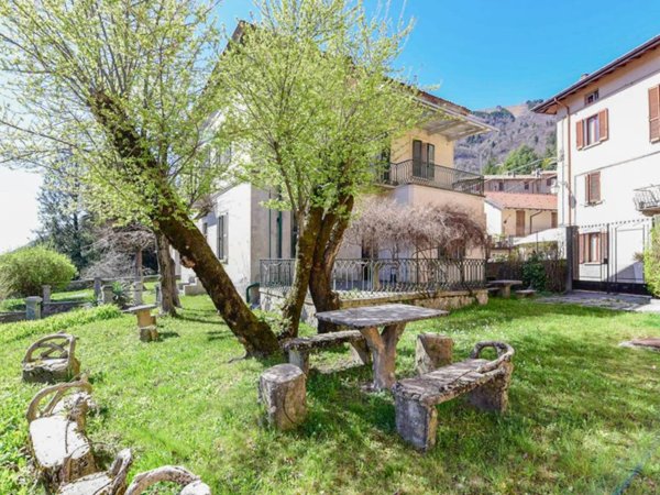 casa indipendente in vendita a Magreglio