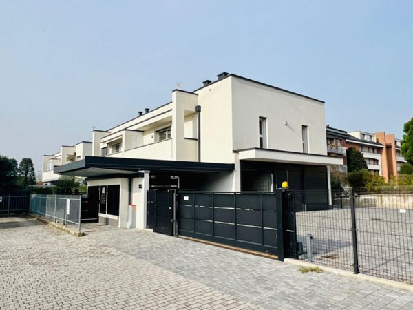 appartamento in vendita a Mariano Comense