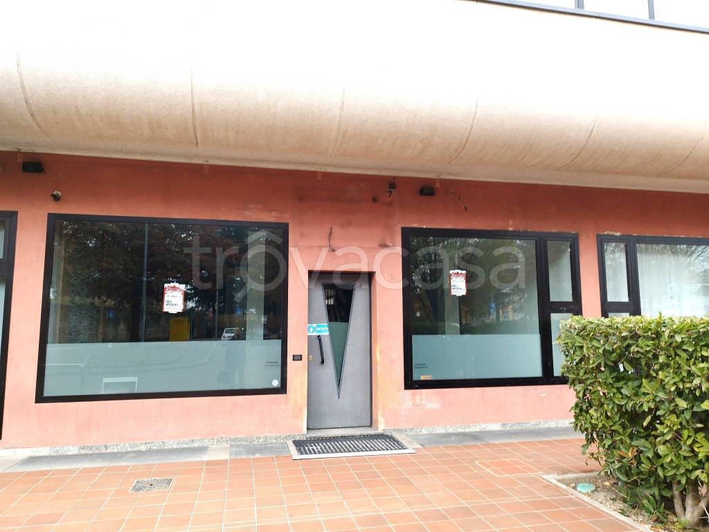 trivano in vendita a Mariano Comense