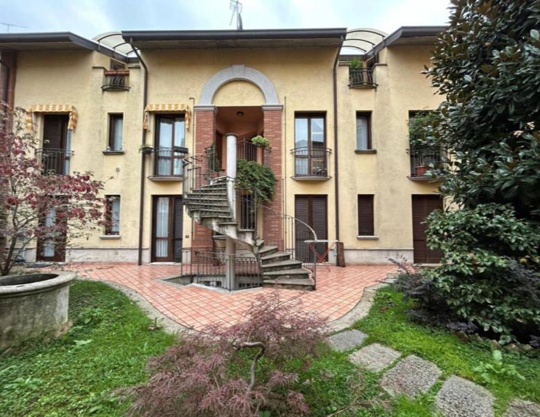 appartamento in vendita a Mariano Comense