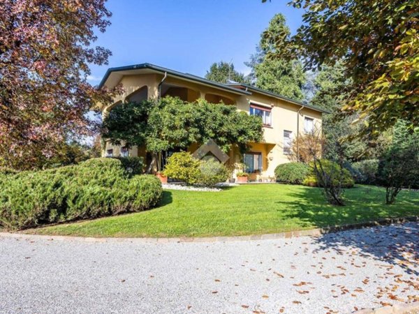 casa indipendente in vendita a Mariano Comense