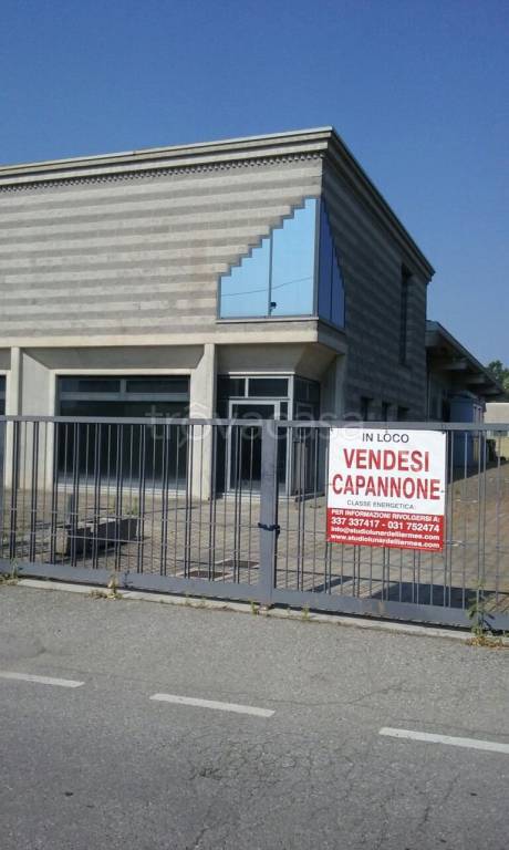 ufficio in vendita a Mariano Comense