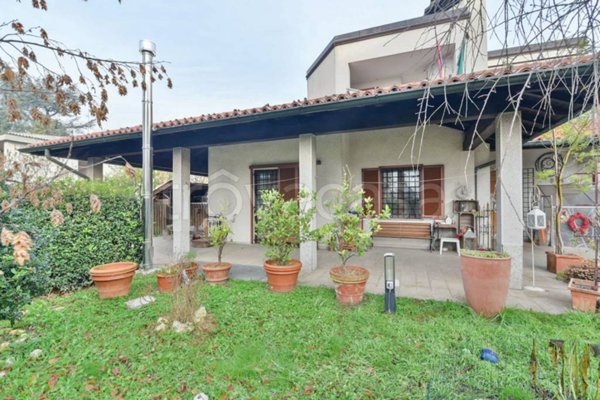 casa indipendente in vendita a Mariano Comense