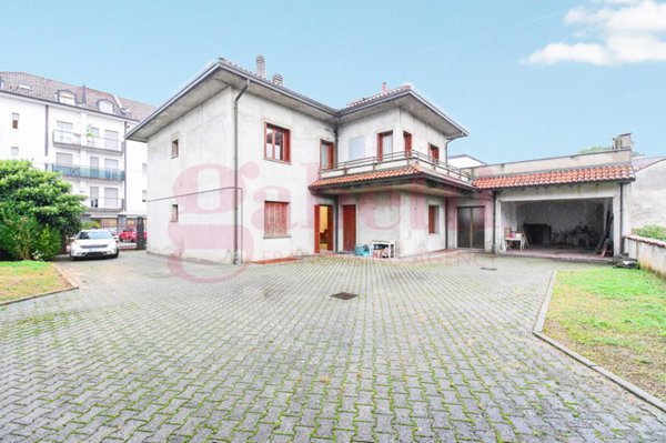casa indipendente in vendita a Mariano Comense