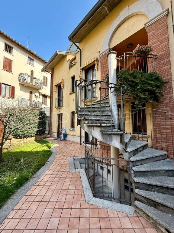 appartamento in vendita a Mariano Comense