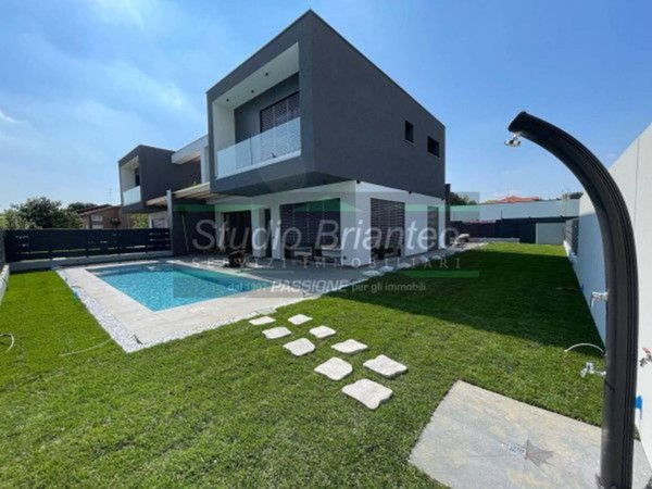 casa indipendente in vendita a Mariano Comense