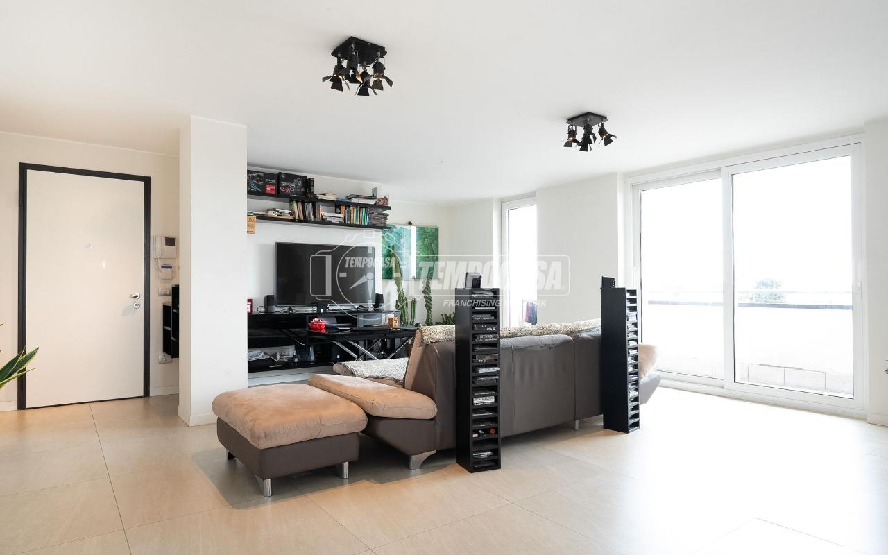 appartamento in vendita a Mariano Comense