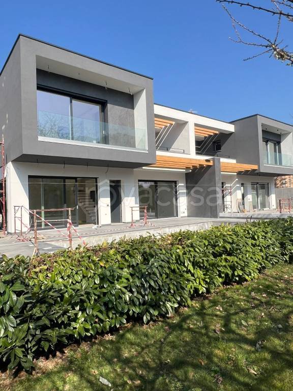casa indipendente in vendita a Mariano Comense