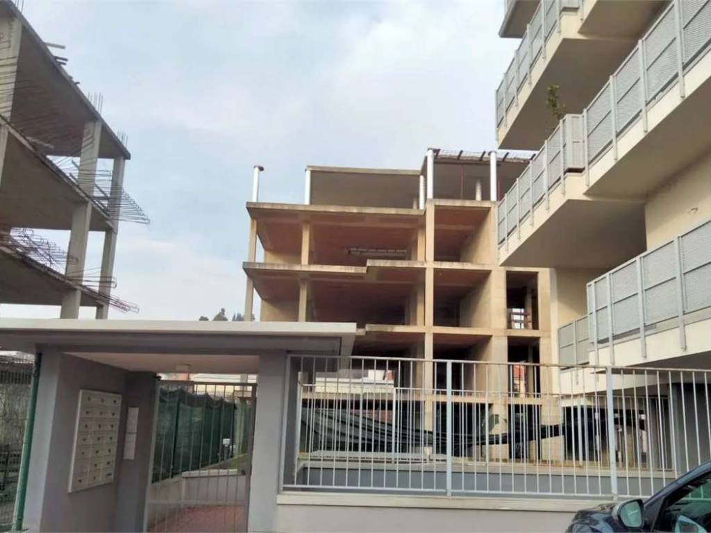 intera palazzina in vendita a Mariano Comense