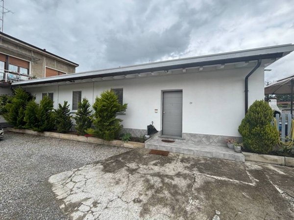 casa indipendente in vendita a Mariano Comense