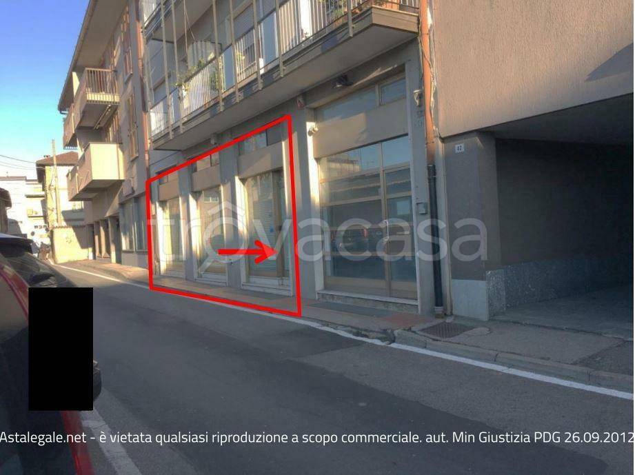 negozio in vendita a Mariano Comense