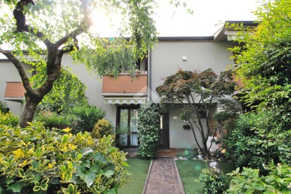 casa indipendente in vendita a Mariano Comense